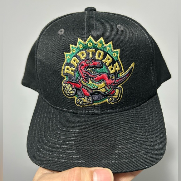 Mitchell & Ness Toronto Raptors US patent - Picture 7 of 8
